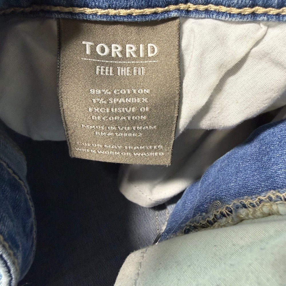 Torrid Denim Shorts Cotton Rainbow Button Fly Raw Hem Pride Plus Size 26 - Picture 6 of 7